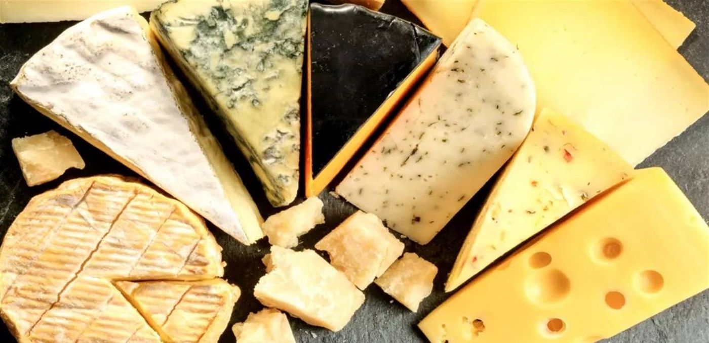 طبيبة تحذر من تناول الجبن المعالج حرارياً