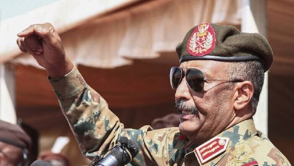 البرهان ردا على حميدتي: إجراءات 25 تشرين الاول لم تكن خطأ