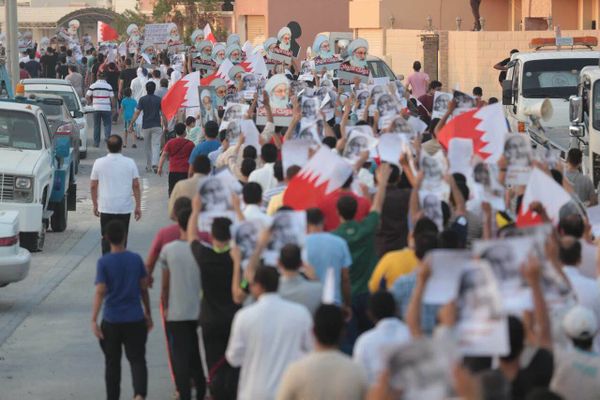 البحرين .. تظاهرات غاضبة في جمعة العهد للفقيه وما تبقى من المعارضة تدعو لمبادرة سياسية