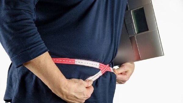 لماذا لا نفقد دهون البطن حتى بعد ممارسة الرياضة واتباع نظام غذائي صحي؟