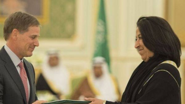 خبر نوعي وصادم حول دور لمرأة سعودية هامة فمن هي اول رئيسة بنك كبير في السعودية