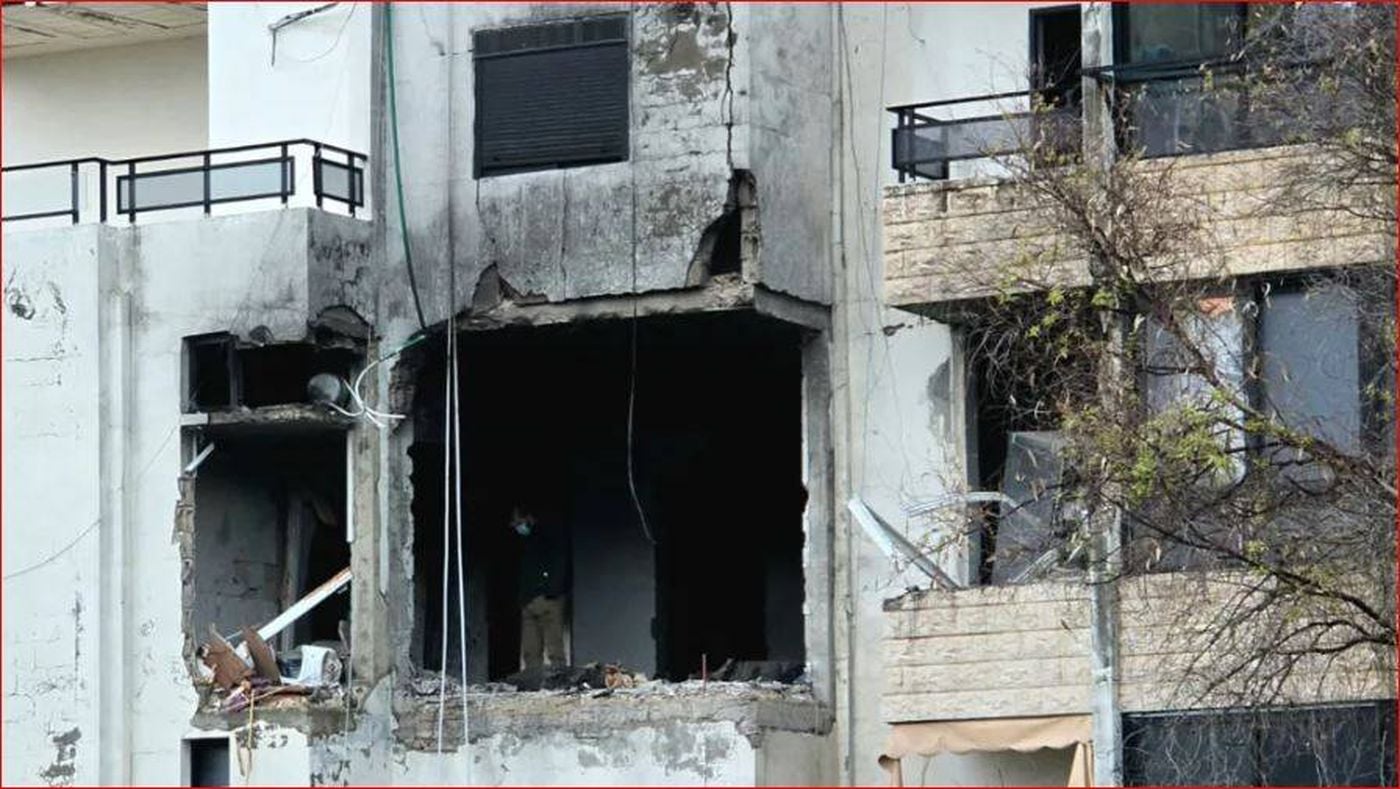 بالفيديو- غارة تستهدف شقة سكنية في بلدة شرحبيل