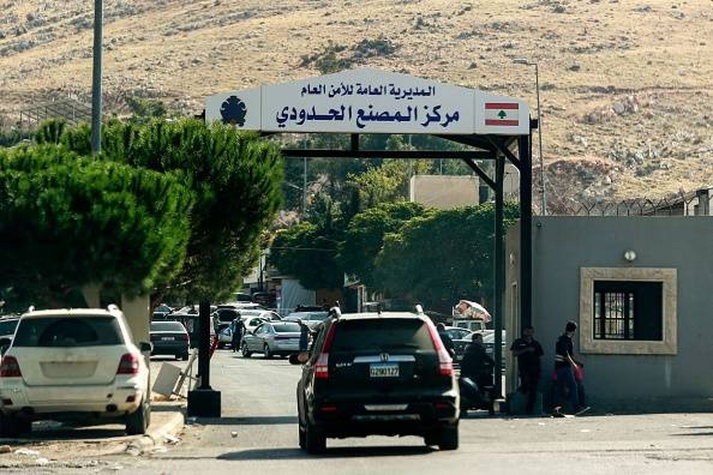 الحشيمي يبحث مع جابر أزمة الشحن البري على الحدود مع سوريا