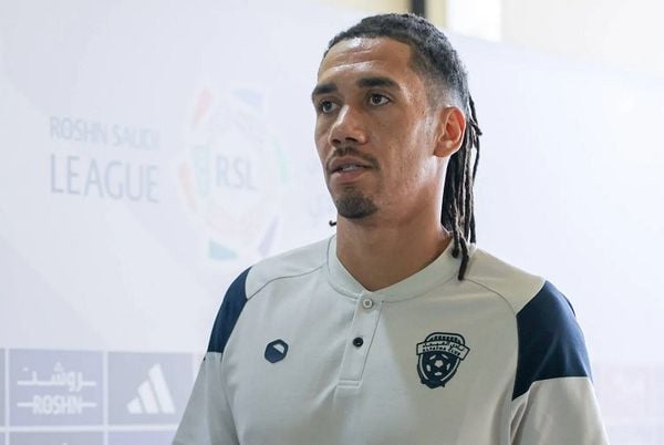 بعد مانشستر يونايتد وروما والفيحاء.. سمولينغ يخوض تجربة جديدة مع بورتو