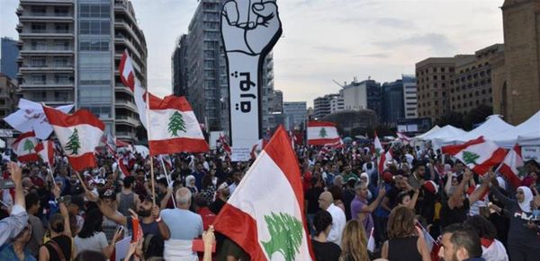 إخبار من مجموعات الحراك ضد الوزير شقير بجرم تهريب عقد التمديد لشركتي الخلوي