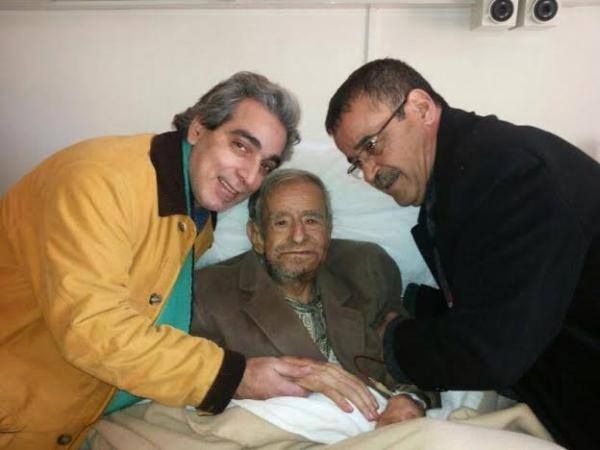 من الفنان في الصورة رحمه الله امس ؟