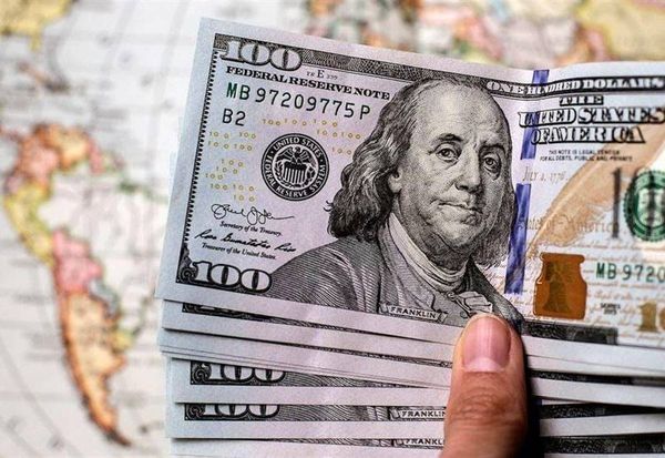 دولار السوق السوداء... كم أقفل مساء اليوم؟