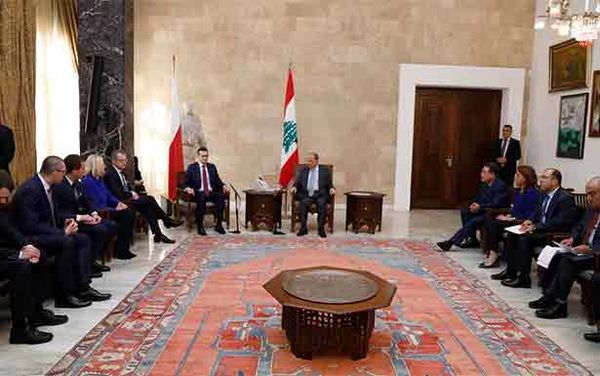 تلقى دعوة لزيارة بولندا
عون: لدعم لبنان كمركز لحوار الأديان
وتعميم التجربة البولنديّة لمكافحة الإرهاب