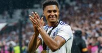 رافضين الاستسلام... هل يستطيع الهلال حسم صفقة ووتكينز؟