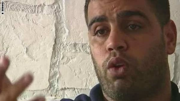 فرنسي يشتم عاملا في شركته: "أنا لا أحب العرب.. أرغب في إلقاء أحدهم من السطح"
