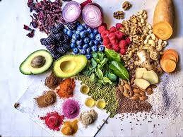 أطعمة سريعة لإنقاذ الجسم من هبوط السكر المفاجئ