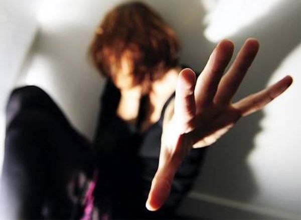 هكذا تمّ الايقاع بفتاة تُدعى “فاشينستا” متهمة بممارسة الرذيلة في الكويت