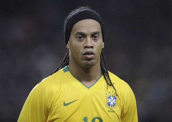 رونالدينيو يريد احراز الدوري البرازيلي مع فلوميننزي