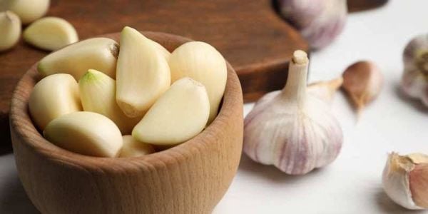 كيف يخفض الثوم مستوى الكوليسترول 
