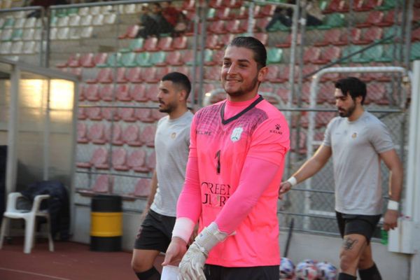هادي كنج لـ"الديار": لقب الدوري هذا الموسم أقرب إلى الأنصار.. وحارسي المفضل الألماني مانويل نوير