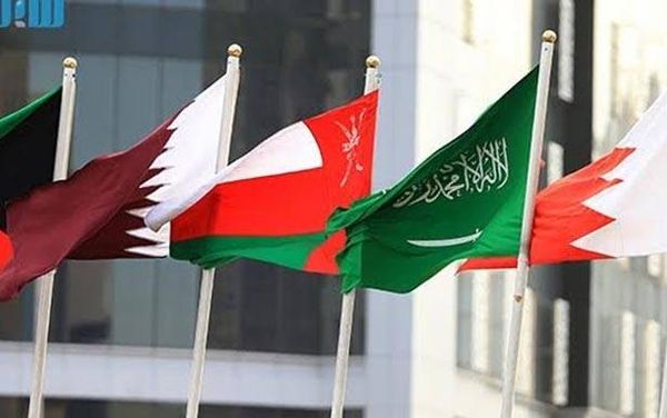 «مصائب قوم عند قوم فوائد»