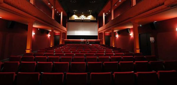 هذا موعد فتح أول دار سينما في السعودية