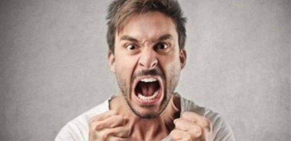 عند الإقلاع عن التدخين.. كيف تتخلص من التوتر والعصبية؟