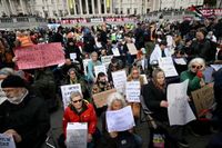 بريطانيا تحذر مناصري فلسطين من هتافات معادية لليهود