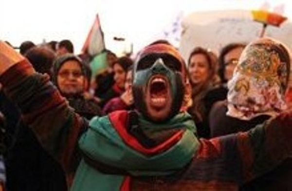 ليبيا : استقالات جماعية ومظاهرات حاشدة تطالب بحل البرلمان المؤقت وسط غموض سياسي  !