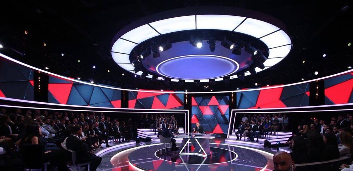 بالفيديو.. إشكال عنيف داخل إستديو برنامج "صار الوقت" بين مناصري التيار ومناصري وضاح صادق