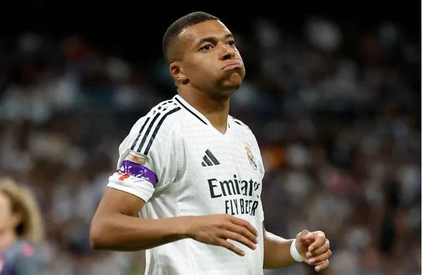 نجم ريال مدريد يتصدر...
صراع الكرة الذهبية يشتعل مبكراً