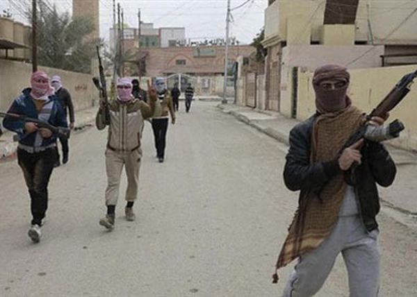 مصادر شماليّة : لتوظيف القرار بين 8 و 14 آذار
بمكافحة الإرهاب للحفاظ على الإستقرار 