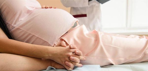 4 خطوات للتخلص من سوائل الجسم بعد الولادة