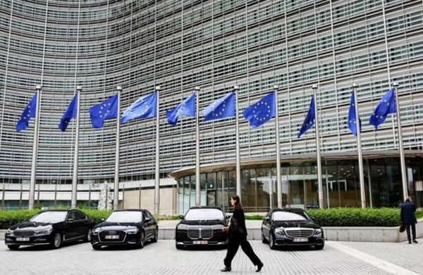 الاتحاد الأوروبي يقترح بديلا من الرسوم المفروضة على السيارات الكهربائية الصينية