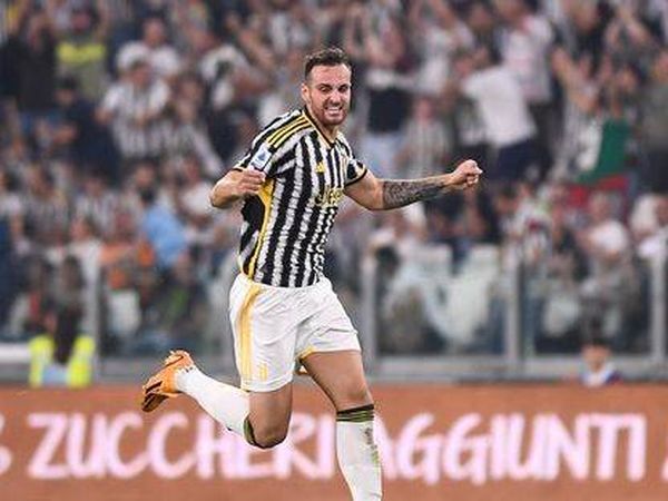 صفقة تبادلية محتملة بين ميلان ويوفنتوس