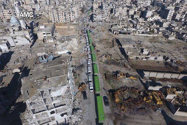 الجيش السوري يدعو آخر المسلحين الى مغادرة حلب