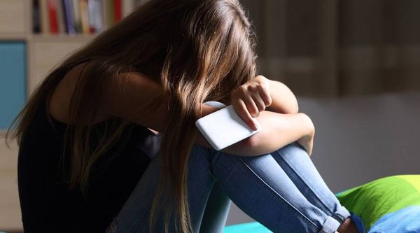الاكتئاب خلال فترة المراهقة له آثار طويلة المدى... إليكم التفاصيل