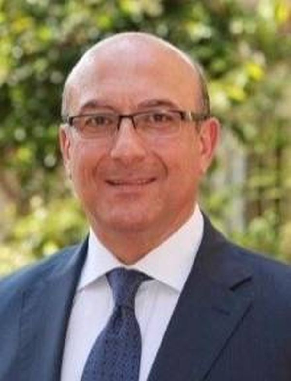 نقيب الاطباء يوسف بخاش يتحدث عن خطة الطوارىء الصحية :

سيشارك الفا طبيب من الاختصاصات والتمويل لوزارة الصحة

تمكنا من سد النقص في اطباء الطوارىء والتخدير بعد هجرة الاطباء