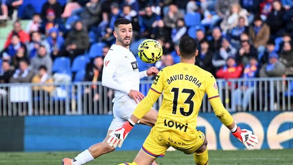 البطولات الأوروبية... انتصار ثمين لفالنسيا وضعه خارج مراكز الهبوط