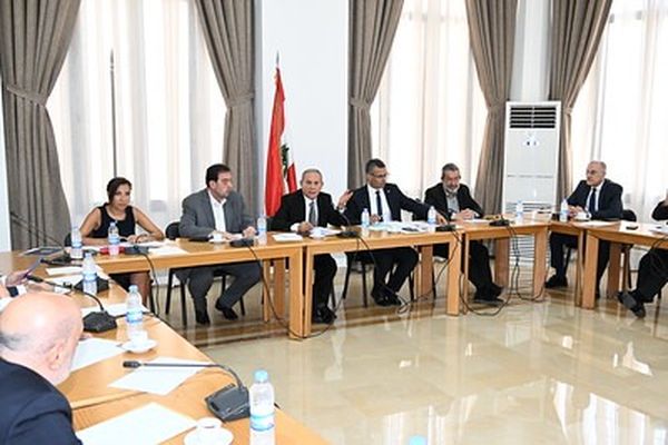 لجنة الزراعة تبحث الرسوم على المستهلك وتأثيراتها