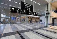 اجتماع وزاري في المطار بحث في الاجراءات الامنية