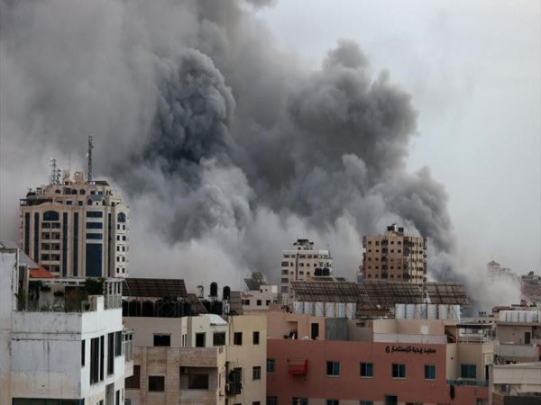 تصعيد إسرائيلي جنوبًا.. تفجير وإحراق منازل واستهداف المنصوري
