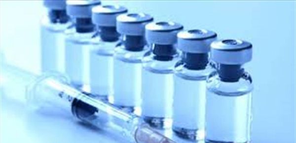 وفاة طالب طب تم تطعيمه بلقاح "أسترازينيكا".. وفتح تحقيق