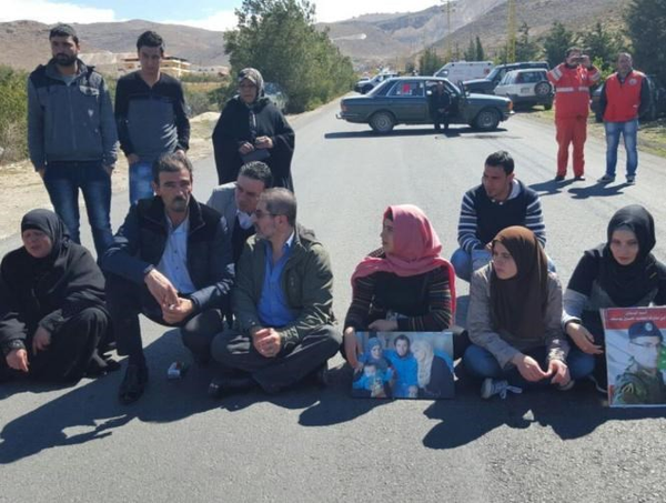 أهالي العسكريين: نسعى لدفع عجلة التفاوض
