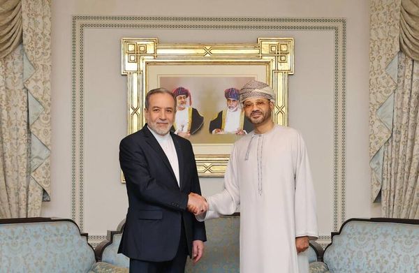 عمان تستضيف مشاورات منفصلة بين الوفدين الإيراني والأميركي