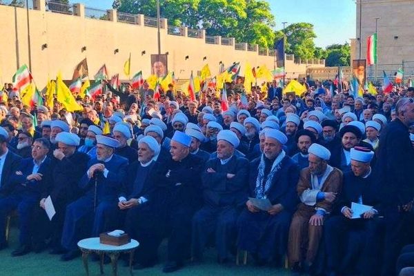 احتفال تأبيني لخامنئي في السفارة الإيرانية.. وقبلان: غير معنيين بأي تفاوض مباشر مع العدو