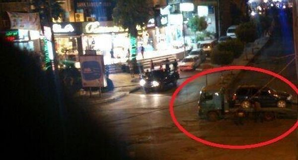 الضاحية نجت من كارثة سيّارة مُفخّخة عشيّة عيد الأضحى <br>
خلاف أمل والتيّار وتصريح باسيل يُؤخّر التنقيب عن النفط والغاز <br>
هل تنفجر في طرابلس بعد الأعياد أم أن الجيش يُمسك الوضع؟ <br>
السفير الإيراني يزور السنيورة والنائب محمد رعد يزور الحص <br>