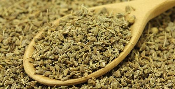 اليانسون .. صديق المرأة عند الحمل والولادة