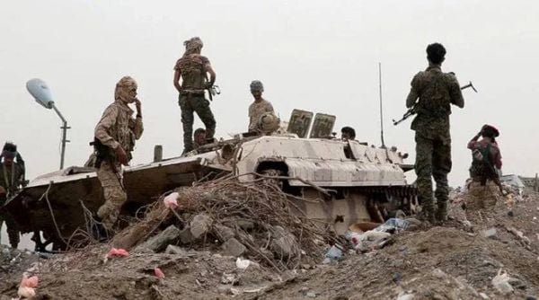 القوات التابعة للسعودية تعلن سقوط أكثر من 2000 قتيل وجريح في صفوفها