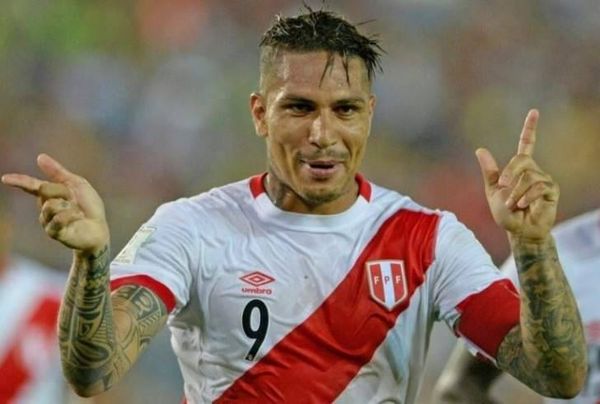 ايقاف قائد منتخب البيرو مرة جديدة