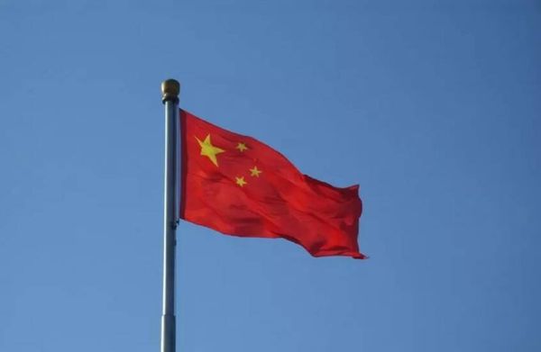 السفارة الصينية في واشنطن: مبيعات الأسلحة الأميركية لتايوان خطر!