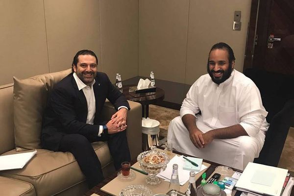 "فايننشال تايمز": غليان في المنطقة.. بن سلمان ورسائل استقالة الحريري