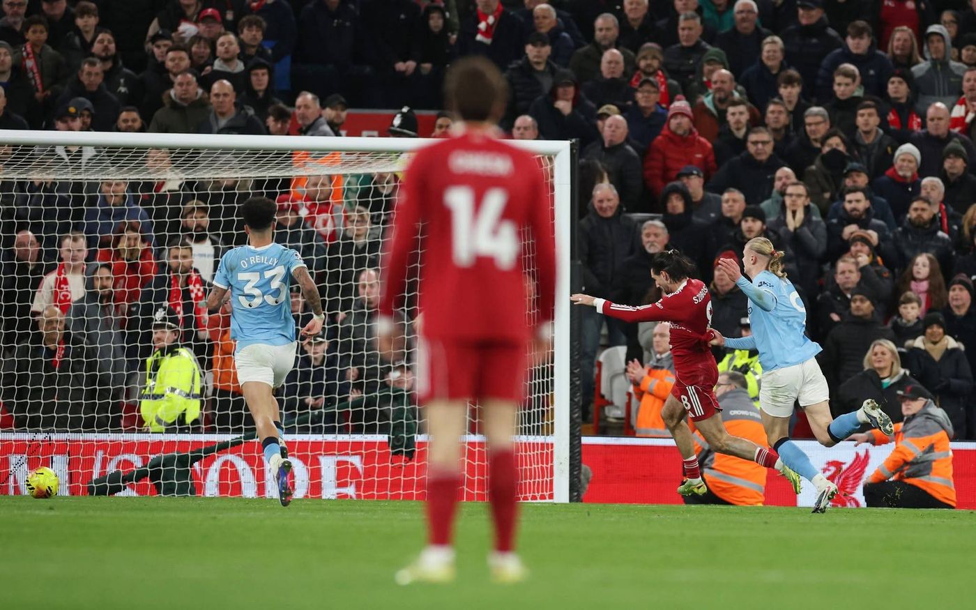 ما العقوبة التي تنتظر سوبوسلاي لاعب ليفربول بعد طرده في الوقت القاتل؟