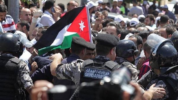 إضراب المعلمين يدخل أسبوعه الثالث في الأردن..