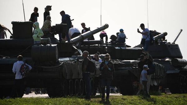 وزارة الدفاع الروسية: أكثر من 1,7 مليون شخص زاروا منتدى "الجيش-2021"